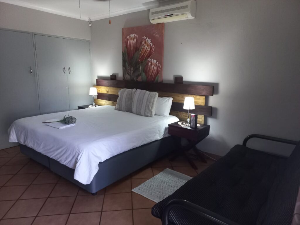 Room 2 in Malelane Guesthouse close to Kruger National Park